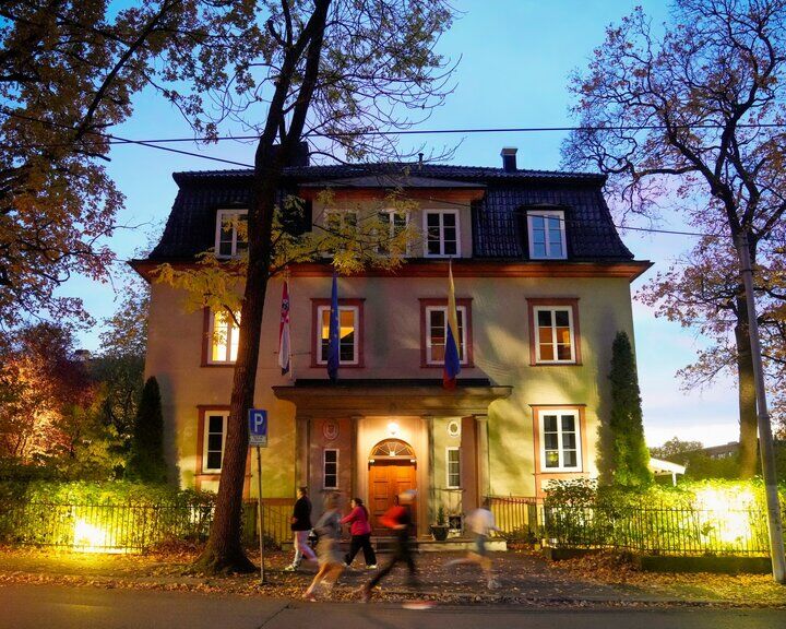 تعطیلی سفارت ونزوئلا در نروژ؛ پای جایزه صلح نوبل در میان است