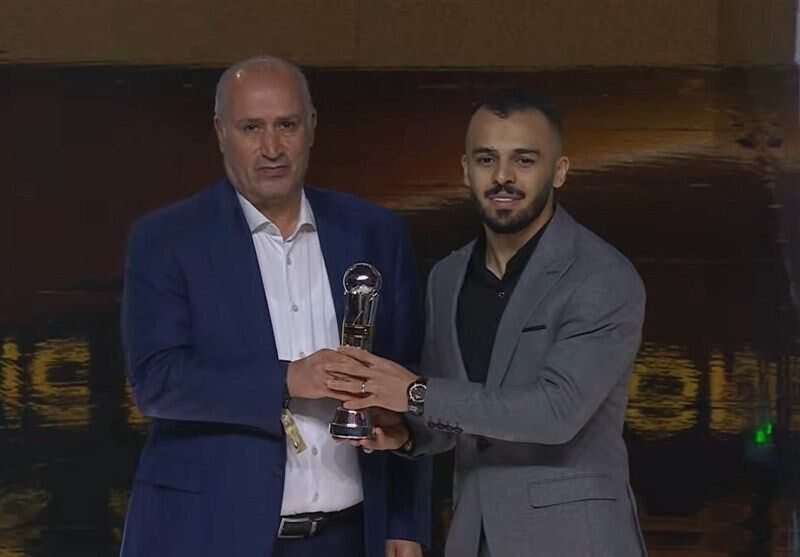 آقاپور بعد از کسب عنوان بهترین بازیکن آسیا: من نماینده فوتسال ایران هستم