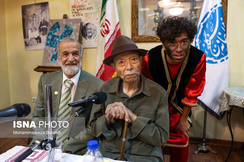 عکس روز | مراسم شصت سالگی تماشاخانه سنگلج