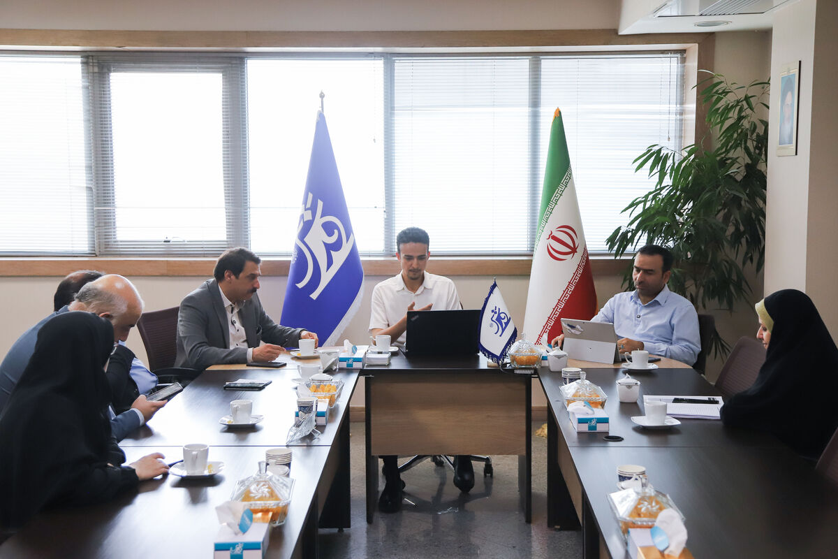 جدال برج‌ها با آسمان شهر