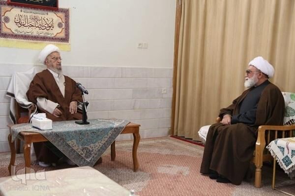 دیدار تولیت آستان قدس رضوی با آیت‌الله العظمی مکارم شیرازی