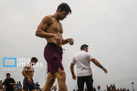 مسابقات کشتی لوچو قهرمانی کشور