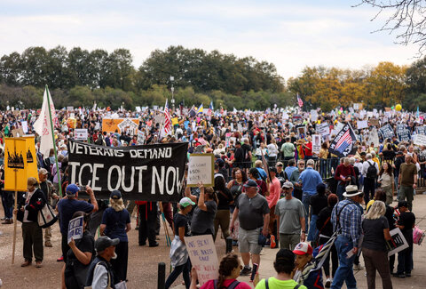 تصاویری از اعتراضات ضد ترامپ، جنبش «بدون پادشاه» در سراسر آمریکا