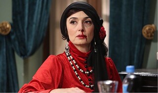 آتنه فقیه نصیری همبازی جواد عزتی در «وحشی» شد