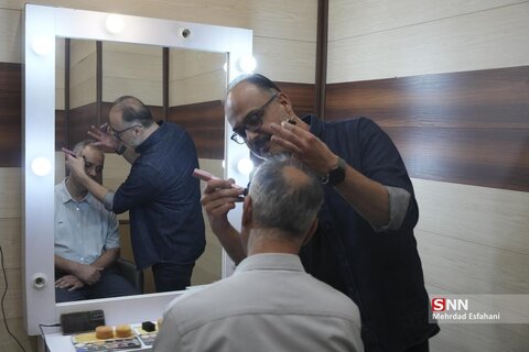 تک عکس | تصویری متفاوت از حمید رسایی پیش از مناظره با احمد زیدآبادی