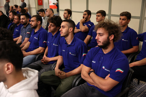 دیدار قهرمانان و مدال‌آوران ورزشی و المپیادهای علمی جهانی با رهبر معظم انقلاب