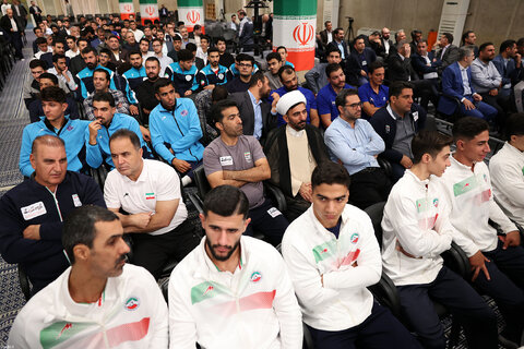 دیدار قهرمانان و مدال‌آوران ورزشی و المپیادهای علمی جهانی با رهبر معظم انقلاب