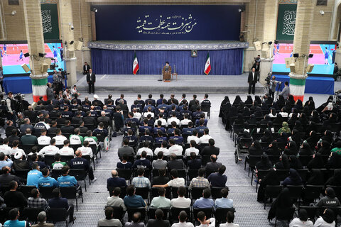 دیدار قهرمانان و مدال‌آوران ورزشی و المپیادهای علمی جهانی با رهبر معظم انقلاب