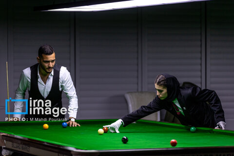 عکس روز | مسابقات اسنوکر «طهران کاپ»