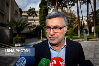 وزیر بهداشت تشریح کرد: رصد هفتگی کمبود داروها در بازار/ تامین ۹۰ درصد ارز دارو با همکاری بانک مرکز