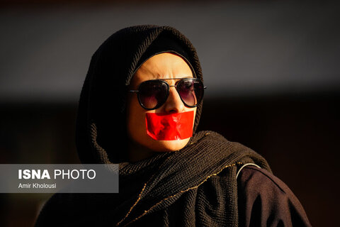 تجمع اعتراضی مقابل سفارت فرانسه در تهران