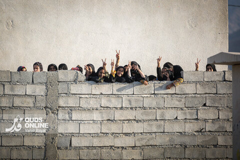 توزیع بسته های تحصیلی در روستاهای سیستان و بلوچستان