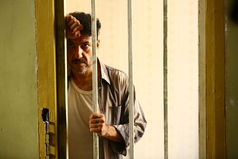 «بیست و یک»؛ بازنمایی رنج یک خانواده/ تلاش کردم تصویر واقعی اعتیاد را نشان دهم