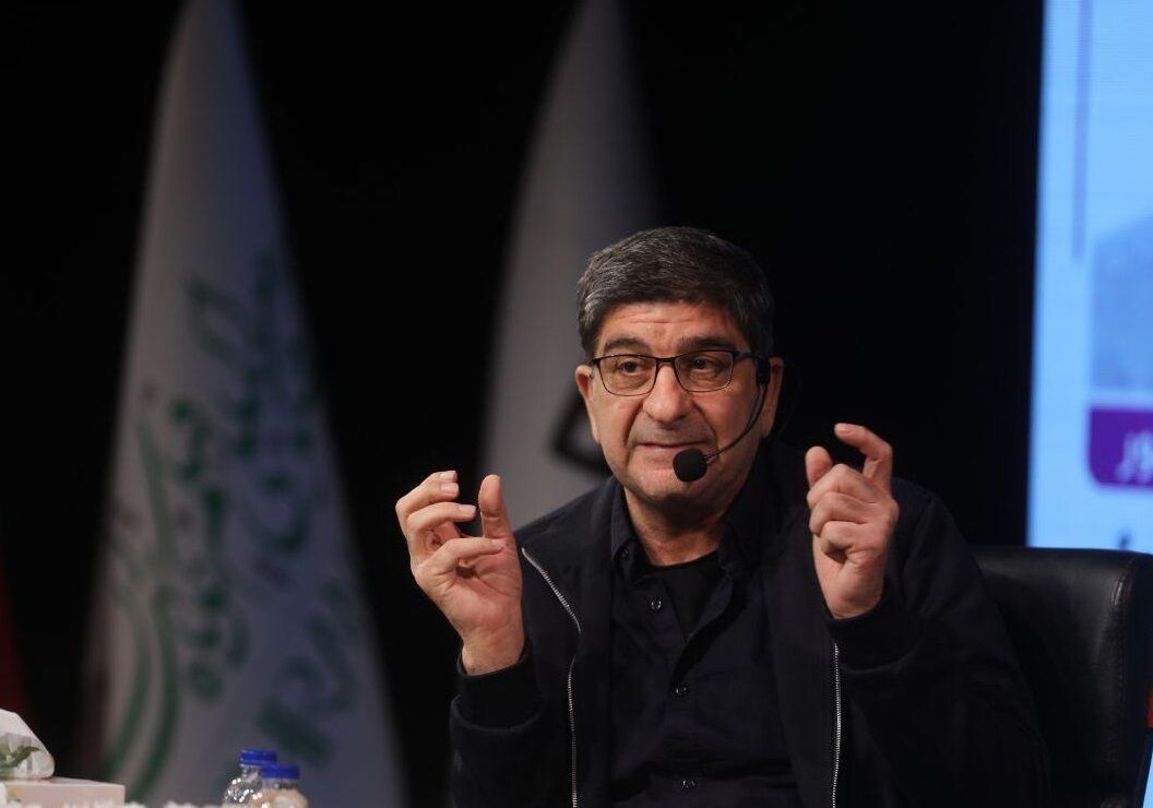 مصطفی مستور: کار ادبیات، خلاف کار سیاستمداران است