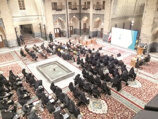 دفاع از علم در آغوش نور