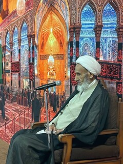 محبت و اخلاق پیامبر، فتح کننده قلوب بشر است / عبادت بدون اخلاق، انسان را نجات نمی‌دهد