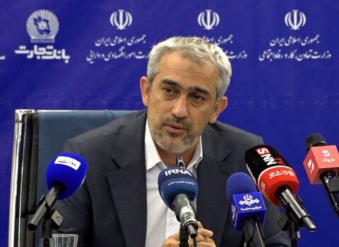 وزیر اقتصاد: تامین فوری منابع اولویت مابرای احیای واحدهای آسیب‌دیده است