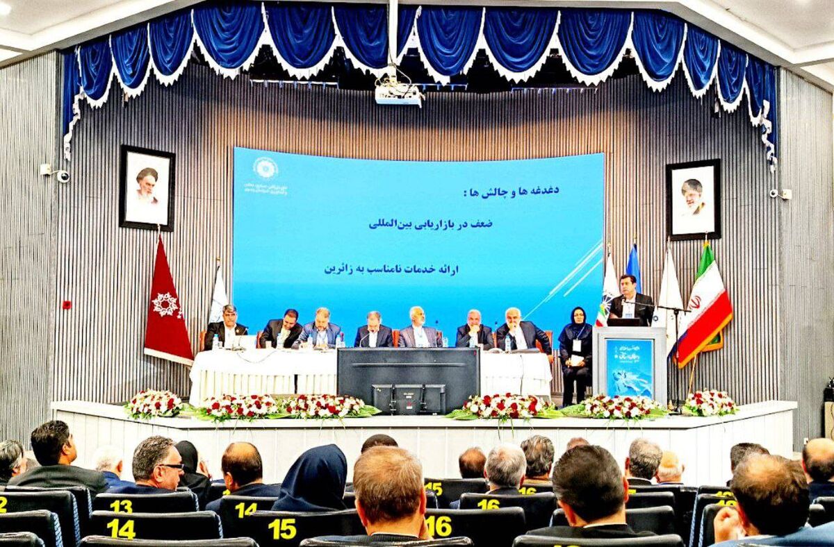 ارتباط مشخص و ساختارمندی با زائران خارج از کشور نداریم