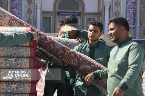 گزارش تصویری | خدمت فرش در حرم امام رضا (ع)