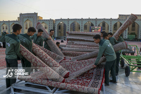 گزارش تصویری | خدمت فرش در حرم امام رضا (ع)
