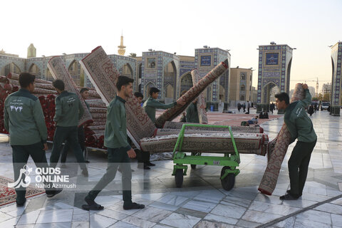 گزارش تصویری | خدمت فرش در حرم امام رضا (ع)