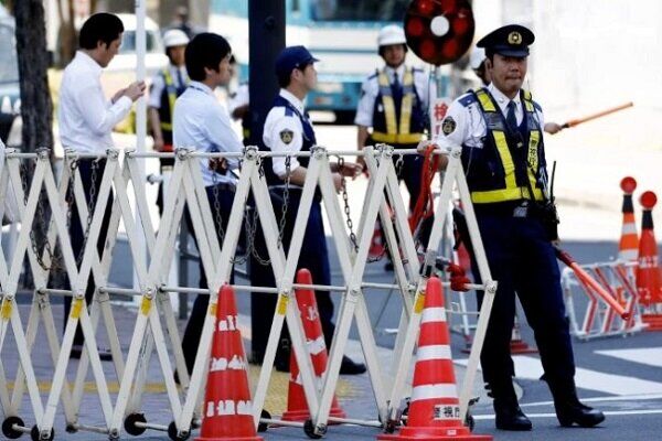 حمله مسلحانه در نزدیکی سفارت آمریکا در توکیو؛ یک پلیس زخمی شد