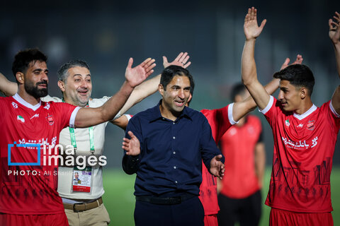 لیگ برتر فوتبال- پرسپولیس و ذوب آهن