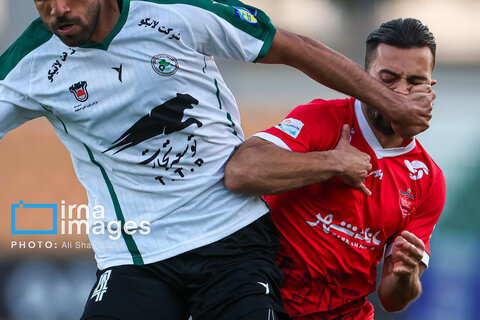 لیگ برتر فوتبال- پرسپولیس و ذوب آهن