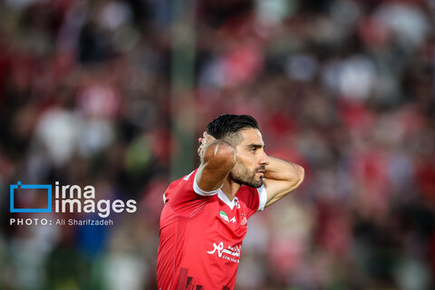 لیگ برتر فوتبال- پرسپولیس و ذوب آهن