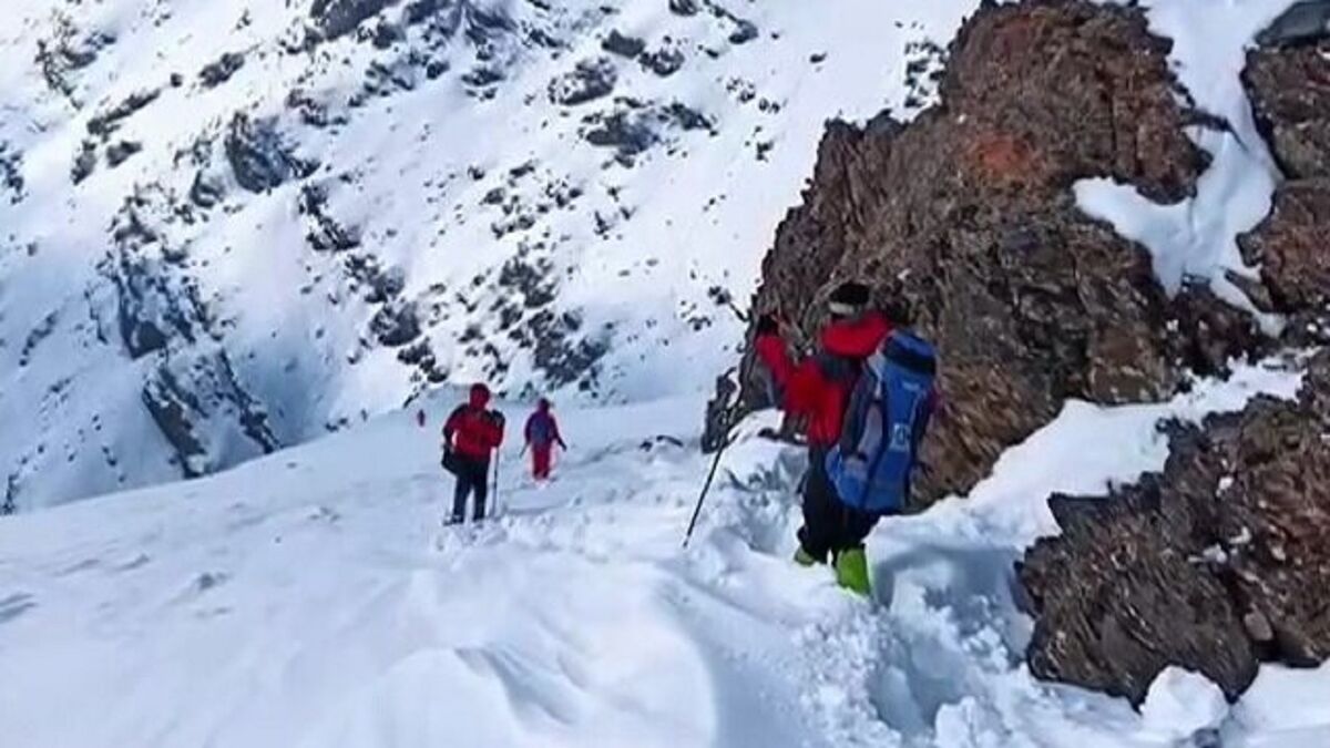پایان خوش ماجرای مفقودی ۳۳ کوهنورد در گیلان؛ همه نجات یافتند