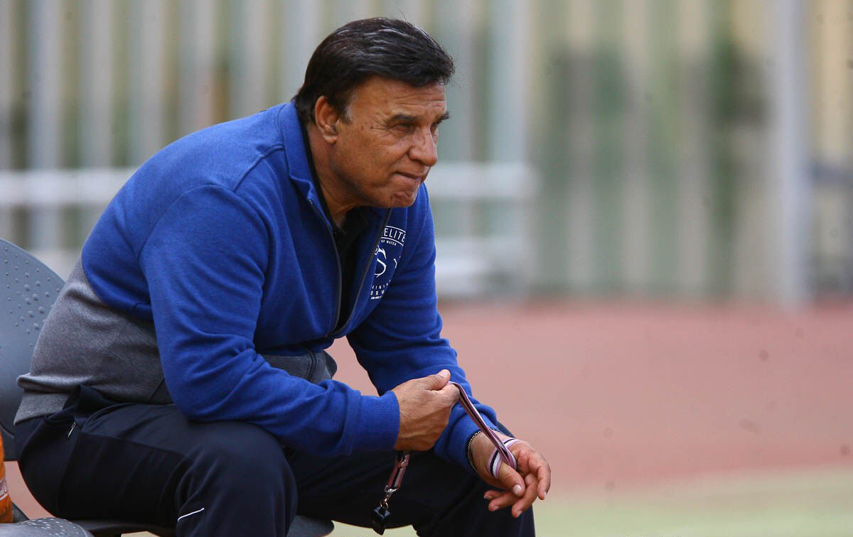 استقلال در مسیر پیشرفت است / باید به جوان‌ها اعتماد کرد و از حاشیه دور ماند / هواداران از تیم حمایت کنند