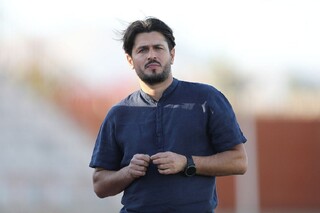 شیرازی تیم پیکان با مشکل تکراری دریافت گل‌های ساده از هم پاشید