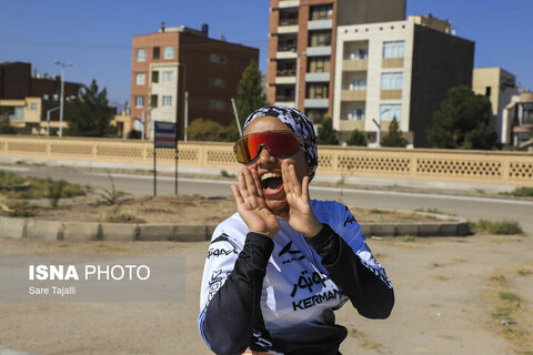 عکس روز | لیگ برتر دوچرخه‌سواری سرعت بانوان - کرمان