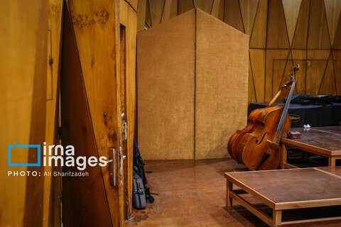 تمرین ارکستر موسیقی ملی ایران