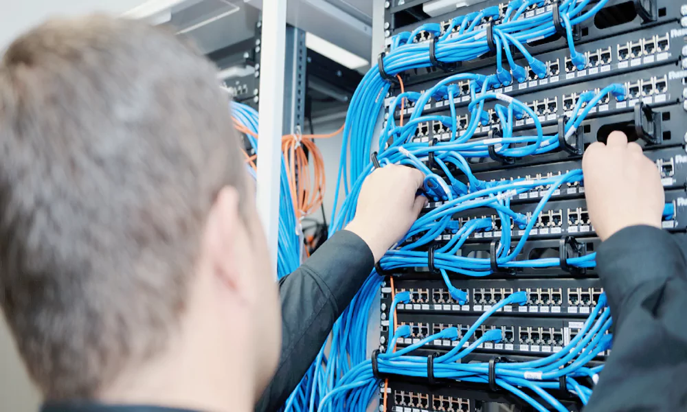 پشتیبانی شبکه حرفه ای، سدی در برابر خرابی سیستم ها و قطعی ناگهانی