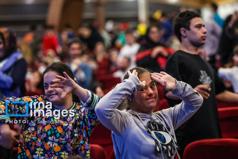 عکس روز | رویداد تفریحی و فرهنگی برای نوجوانان خاص