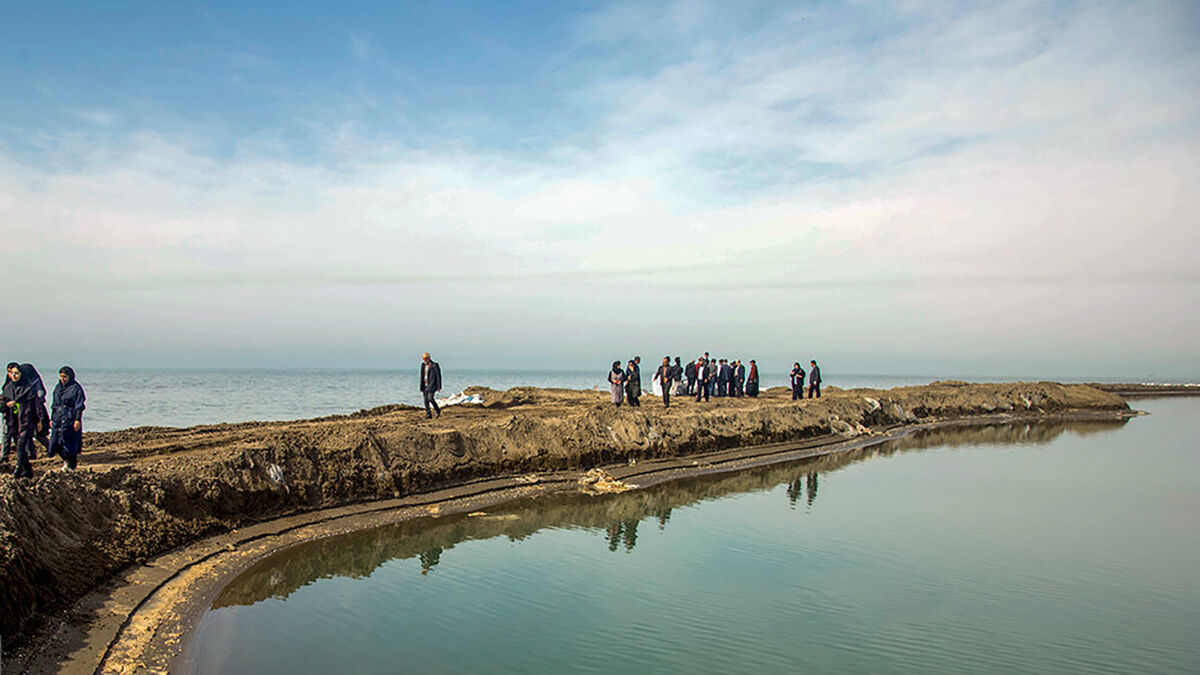 افت تراز خزر عامل اصلی پس‌روی آب خلیج گرگان است