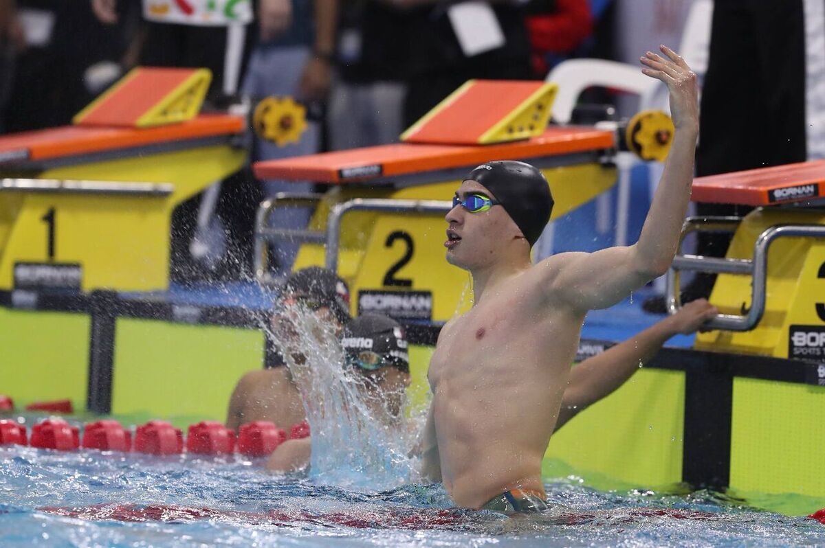 درخشش شناگر ایرانی در بحرین؛ طلای ۱۰۰ متر پروانه برای غلامی