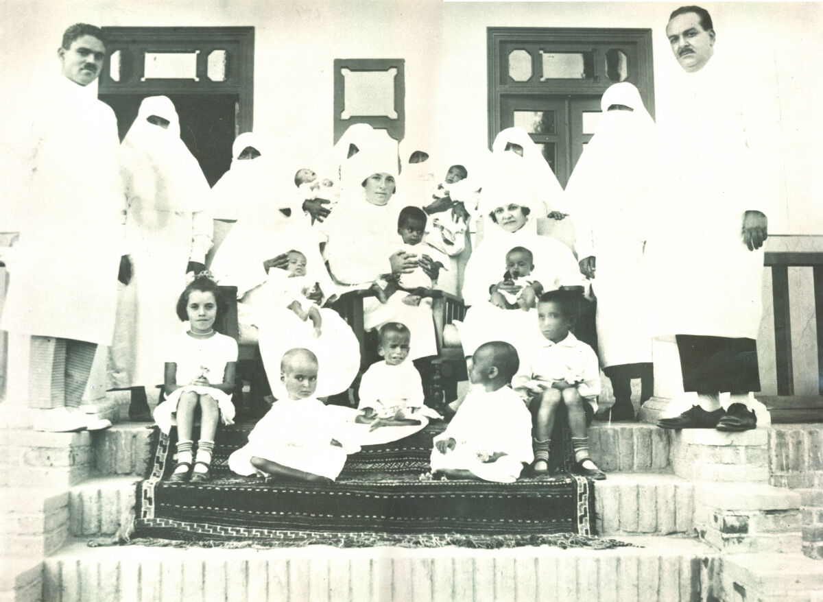 بیمارداران حریم خورشید / پرستاری در دارالشفای امام رضا(ع)؛ روایتی از دل اسناد آستان قدس رضوی