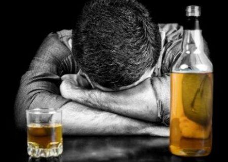 هشدار سازمان غذا و دارو به رشد مسمومیت ناشی از مشروبات الکلی دست‌ساز