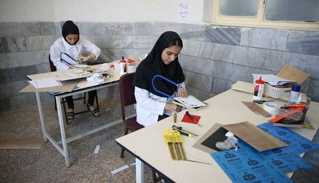 رشد ۱۱ درصدی هنرستان‌های دخترانه عشایری