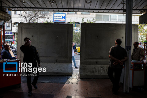 عکس روز | پلمب مراکز تجاری «خیابان جمهوری»