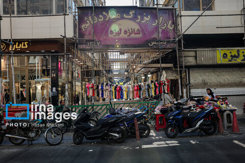 عکس روز | پلمب مراکز تجاری «خیابان جمهوری»