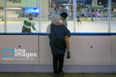 فینال لیگ هاکی روی یخ دختران