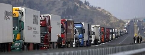 تردد ناوگان باربری در جاده‌های لرستان کنترل می‌شود