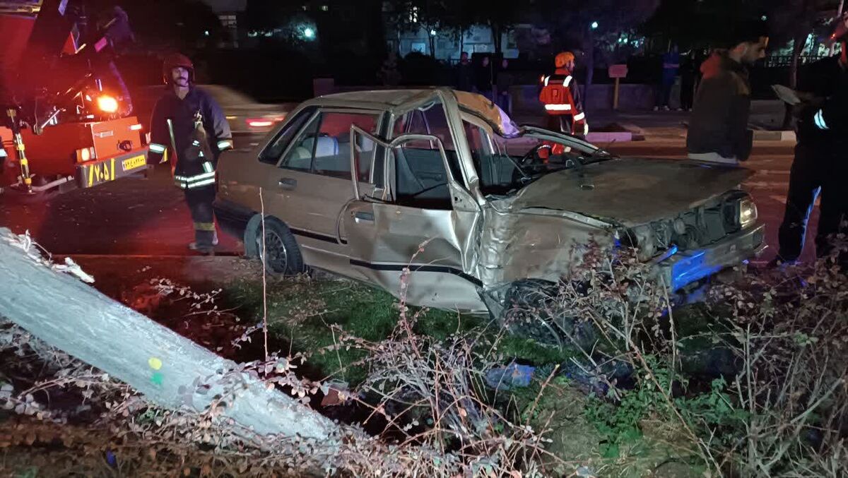 تصادف شدید در تقاطع سید رضی با دو مصدوم