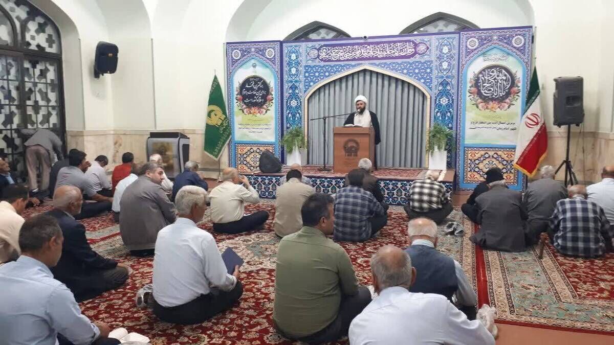 آیین «همنشینی با کلام وحی» در زیارتگاه شهید مدرس برگزار شد