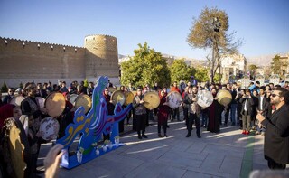 ورود گردشگران با لباس محلی در اماکن تاریخی فارس مشکلی ندارد