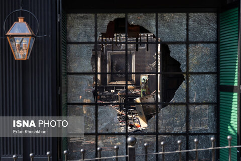 گزارش تصویری | آتش‌سوزی یک رستوران در شهرک غرب