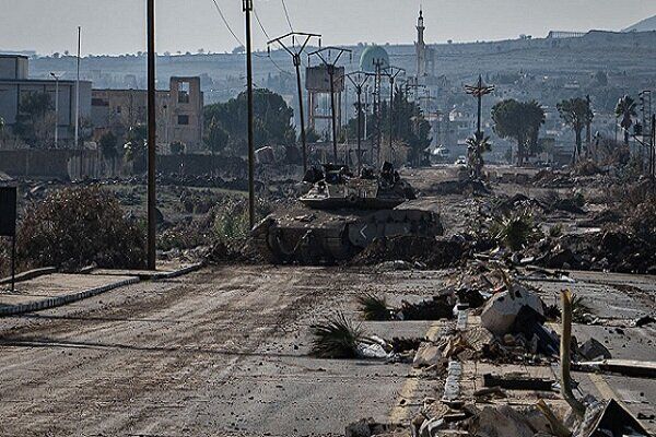 ورود تانکهای اسرائیلی به یک روستا در قنیطره سوریه